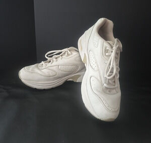 Spira Women's Athletic White T-Shoes Size 10.5
